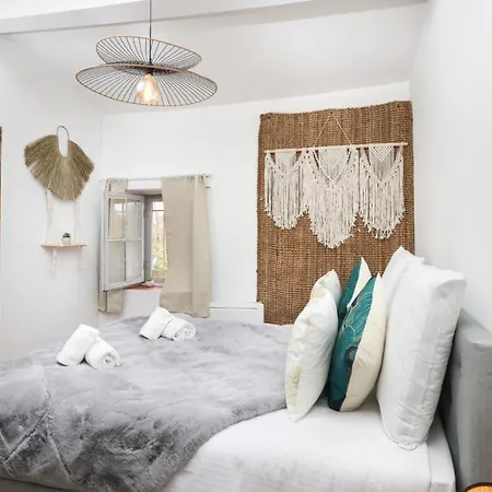 Appartement Le Pied A Terre De La Cite - Parking Au Pied De La Cite *