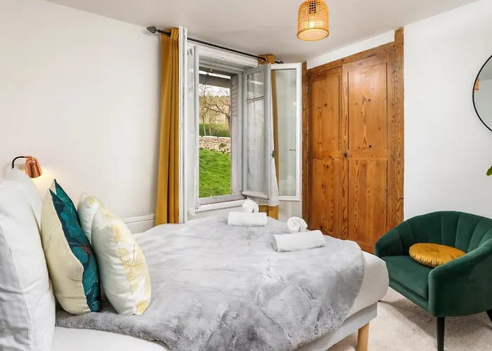 Le Pied A Terre De La Cite - Parking Au Pied De La Cite